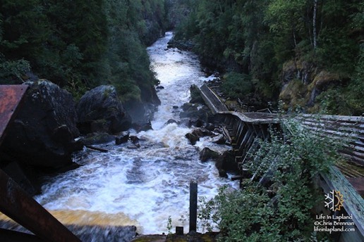 Auttiköngäs Waterfall, Lapland Finland / Copyright http://lifeinlapland.com